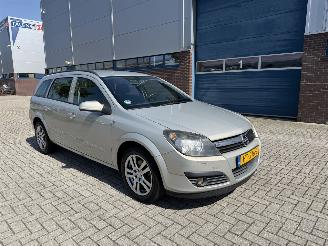 Auto incidentate Opel Astra 1.6 77Kw AIRCO 2006/1