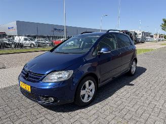 Damaged car Volkswagen Golf plus 1.4 TSI 90Kw AUTOMAAT Clima 2008/9