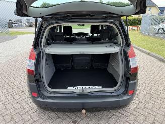 Renault Scenic 1.6 16V 82Kw Clima picture 16