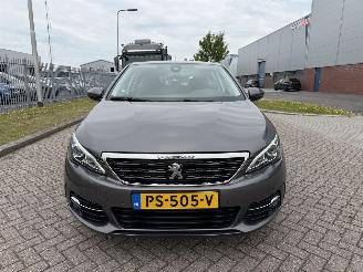 Peugeot 308  picture 8