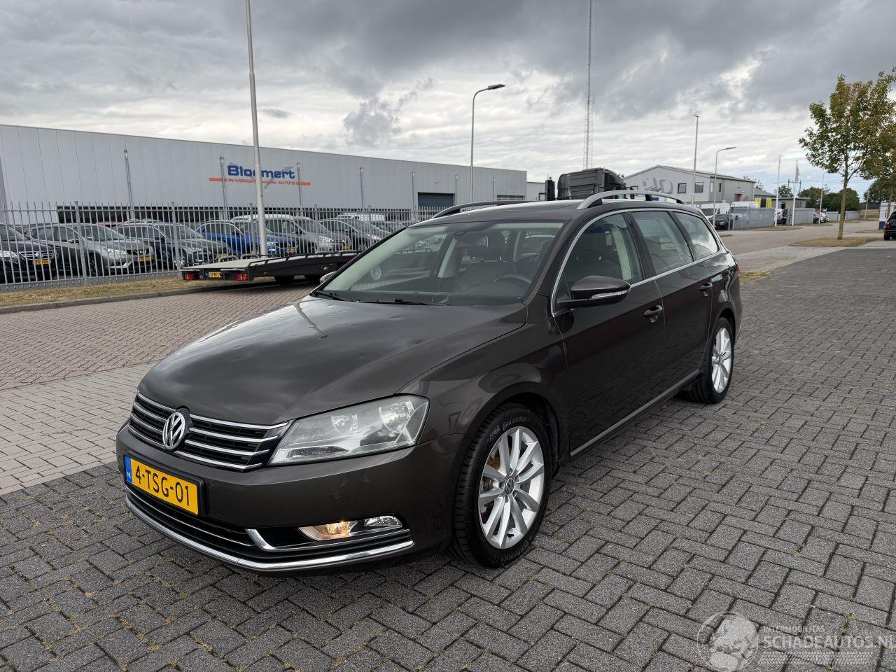 Volkswagen Passat 1.6 TDI 77kw Highline Navi Clima