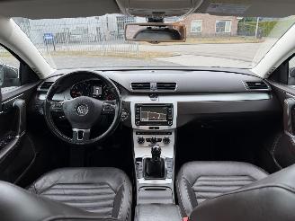 Volkswagen Passat 1.6 TDI 77kw Highline Navi Clima picture 14