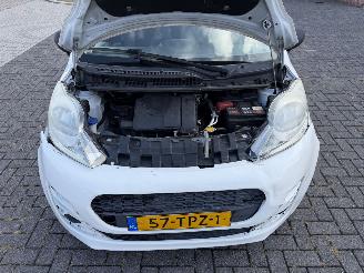 Peugeot 107 1.0 50kw AIRCO picture 9