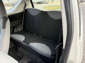Peugeot 107 1.0 50kw AIRCO picture 12