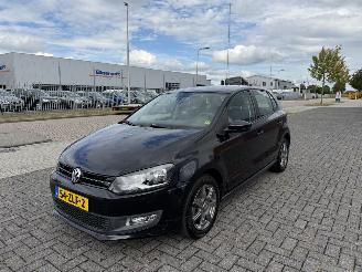skadebil auto Volkswagen Polo 1.2 TSI  66Kw AIRCO 2013/2