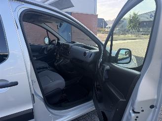 Peugeot Partner 1.6 HDI 66kw AIRCO picture 13