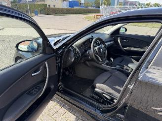 BMW 1-serie 118i 105kw picture 10