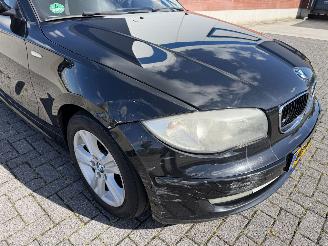 BMW 1-serie 118i 105kw picture 9