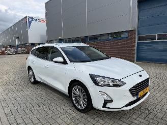Unfallwagen Ford Focus 1.0 Hybrid Titanium X 92kw Clima - Navi 2021/6