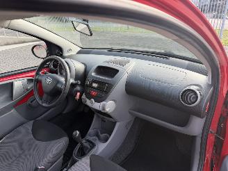 Toyota Aygo 1.0 12V 50kw picture 22
