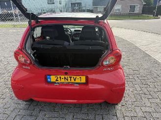 Toyota Aygo 1.0 12V 50kw picture 18