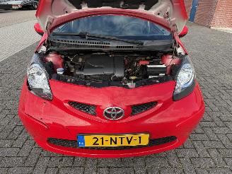 Toyota Aygo 1.0 12V 50kw picture 9