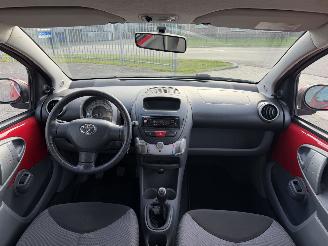 Toyota Aygo 1.0 12V 50kw picture 23