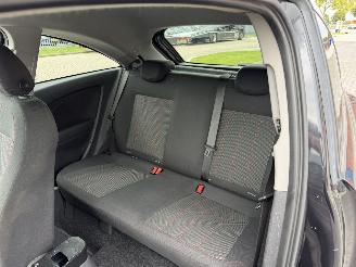 Opel Corsa 1.4 16V Cosmo 74Kw AIRCO picture 12