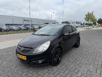 krockskadad bil auto Opel Corsa 1.4 16V Cosmo 74Kw AIRCO 2010/9