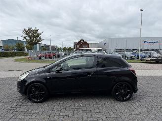 Opel Corsa 1.4 16V Cosmo 74Kw AIRCO picture 2