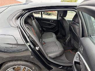 BMW 1-serie 116 D Aut. Executive Edition picture 20