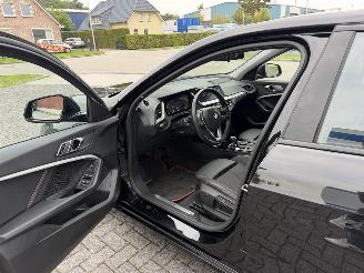 BMW 1-serie 116 D Aut. Executive Edition picture 11