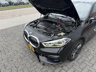 BMW 1-serie 116 D Aut. Executive Edition picture 25