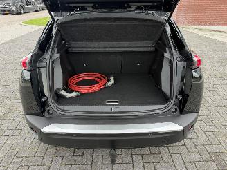 Peugeot e-2008 EV GT 50 kWh picture 18