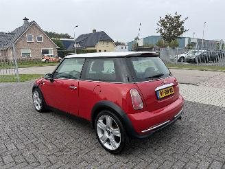 Mini Cooper 1.6 85Kw AIRCO picture 3