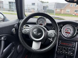 Mini Cooper 1.6 85Kw AIRCO picture 19