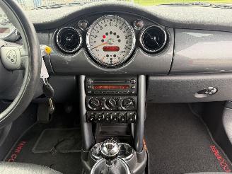 Mini Cooper 1.6 85Kw AIRCO picture 17