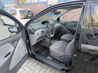 Toyota Yaris 1.3 16 VVT-i Luna picture 9