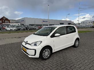 uszkodzony samochody osobowe Volkswagen Up! 1.0 BMT Move Up 2017/6