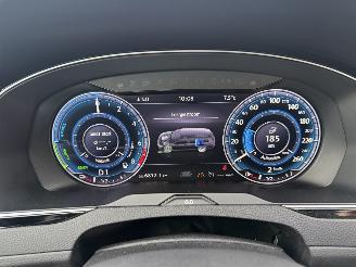 Volkswagen Passat 1.4 TSI GTE Highline Clima - Pano - Navi picture 28