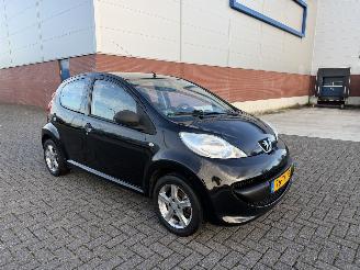 Peugeot 107 1.0 12V XR picture 4