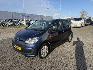 Damaged car Volkswagen Up! 1.0 BlueMotion 44 Kw AIRCO 2015/8