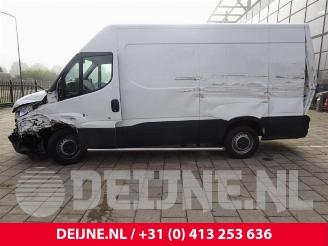 Iveco New Daily New Daily VI, Van, 2014 33.210, 35.210 picture 2