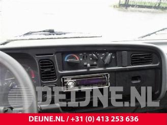 Mitsubishi Canter Canter, Ch.Cab/Pick-up, 2001 3.0 Di-D 16V 35 picture 14