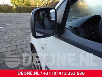 Volkswagen Caddy Caddy III (2KA,2KH,2CA,2CH), Van, 2004 / 2015 2.0 SDI picture 12