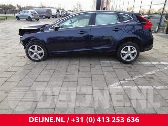 Volvo V-40 V40 (MV), Hatchback 5-drs, 2012 / 2019 2.0 D2 16V picture 4