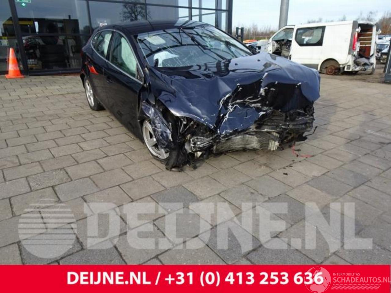 Volvo V-40 V40 (MV), Hatchback 5-drs, 2012 / 2019 2.0 D2 16V