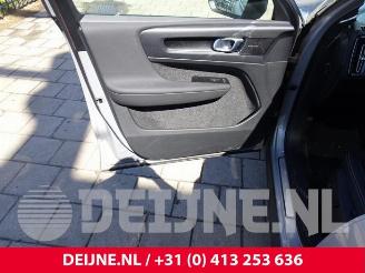 Volvo C-40 C40 Recharge (XK), SUV, 2021 / 2024 Recharge Twin 78 kWh picture 17