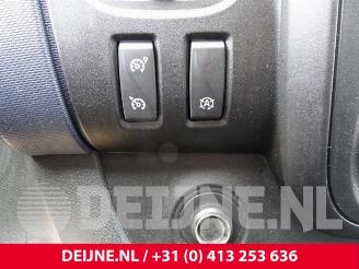 Opel Vivaro Vivaro, Van, 2014 / 2019 1.6 CDTI 95 Euro 6 picture 28