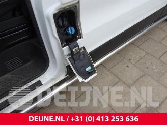 Opel Vivaro Vivaro, Van, 2014 / 2019 1.6 CDTI 95 Euro 6 picture 17