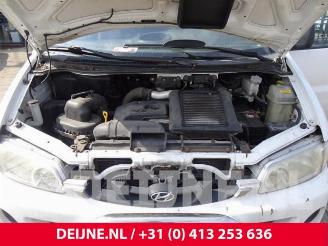 Hyundai H-200 H-1/H-200, Van, 1997 / 2008 2.5 CRDi Powervan picture 9