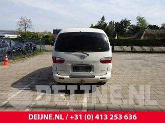 Hyundai H-200 H-1/H-200, Van, 1997 / 2008 2.5 CRDi Powervan picture 6