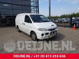 Dezmembrări autoturisme Hyundai H-200 H-1/H-200, Van, 1997 / 2008 2.5 CRDi Powervan 2005/12