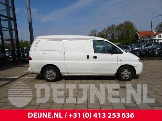 Hyundai H-200 H-1/H-200, Van, 1997 / 2008 2.5 CRDi Powervan picture 8