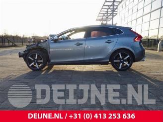 Volvo V-40 V40 (MV), Hatchback 5-drs, 2012 / 2019 2.0 D2 16V picture 4