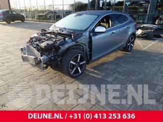 Volvo V-40 V40 (MV), Hatchback 5-drs, 2012 / 2019 2.0 D2 16V picture 3