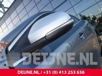 Volvo V-40 V40 (MV), Hatchback 5-drs, 2012 / 2019 2.0 D2 16V picture 10