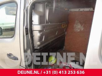 Opel Vivaro Vivaro B, Van, 2014 1.6 CDTI 95 Euro 6 picture 32