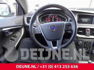 Volvo V-40 V40 (MV), Hatchback 5-drs, 2012 / 2019 2.0 T3 16V picture 26