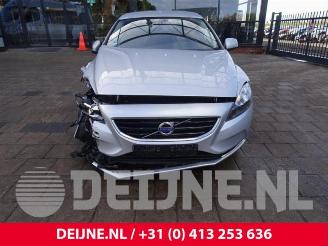 Volvo V-40 V40 (MV), Hatchback 5-drs, 2012 / 2019 2.0 T3 16V picture 2